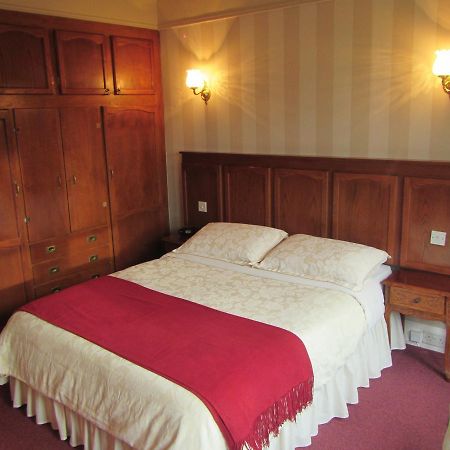 פיירהאם Ellerslie House Hotel מראה חיצוני תמונה