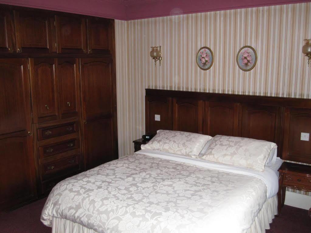 פיירהאם Ellerslie House Hotel מראה חיצוני תמונה