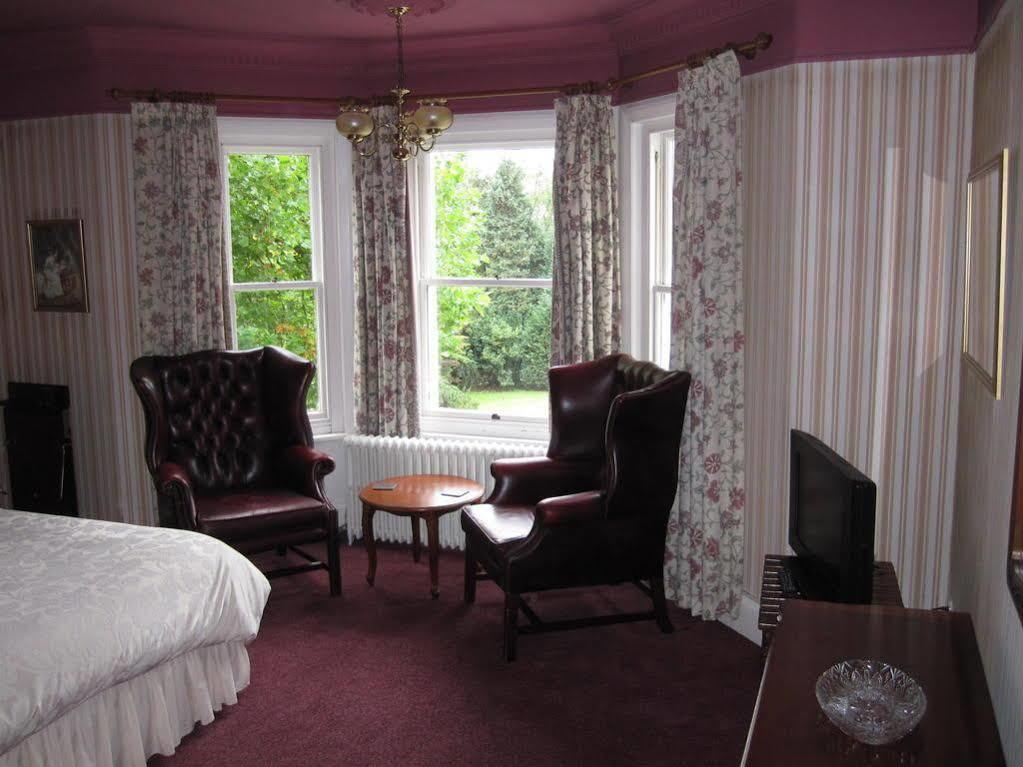 פיירהאם Ellerslie House Hotel מראה חיצוני תמונה